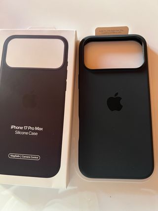 Cover iPhone 17 Pro Max Nero MagSafe