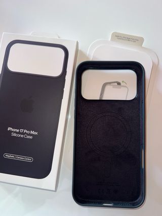 Cover iPhone 17 Pro Max Nero MagSafe