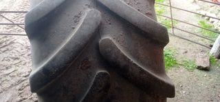 Rueda Firestone 540/65R28