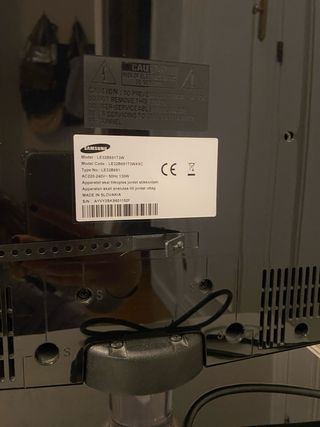 Samsung TV 32 Crystal Screen (para colgar)