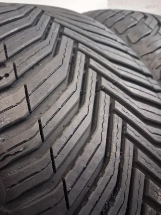 Neumáticos 235/55 R17