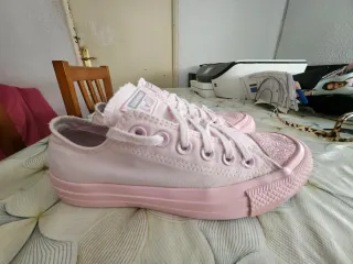Zapatillas Converse rosas bajas