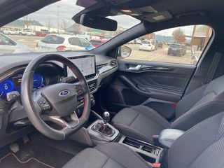 Ford Focus 2023 ST LINE X MHEV