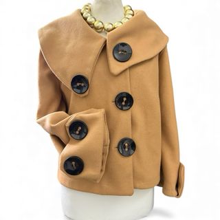 Cappottino donna marrone con bottoni