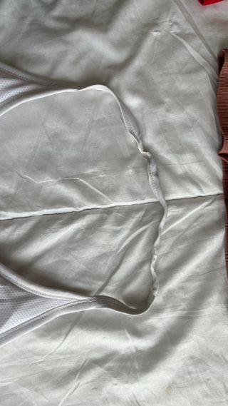 Pack 4 Sujetadores Deportivos / Tops