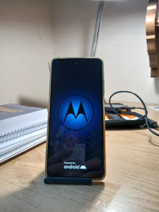 Telefono Motorola G24 Grigio