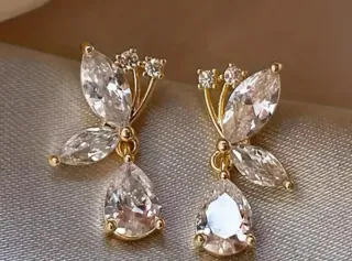 Pendientes Mariposa Cristal Chapado Oro