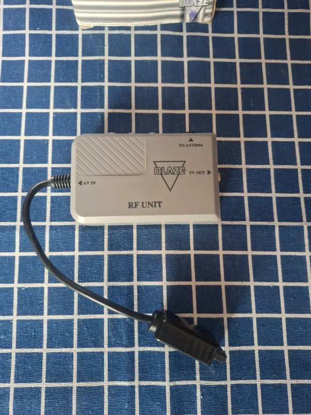 PS1 G/CON AV RF UNIT BLAZE
