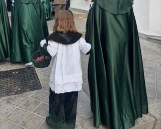 Traje de monaguillo/roquete