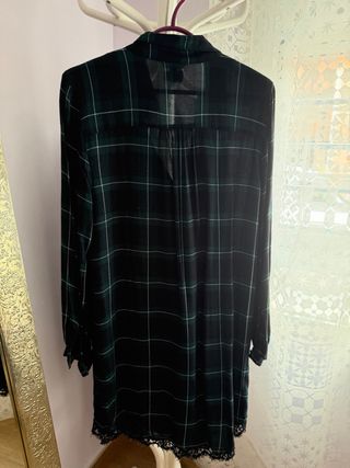 Vestido camisero cuadros Stradivarius Talla L