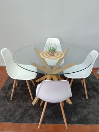 OFERTON DE MESA REDONDA DE CRISTAL + 4 SILLAS