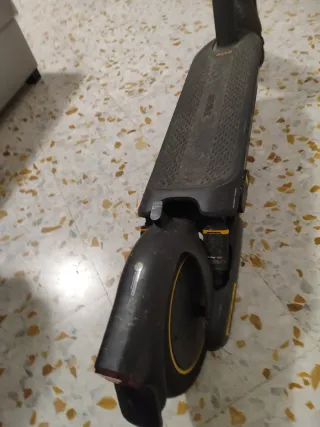 Ninebot Max G2 Monopattino Elettrico