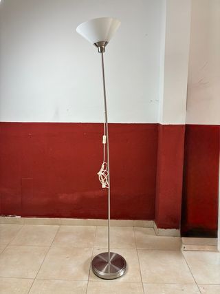 Lámpara de pie metal y cristal