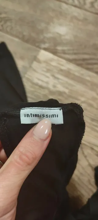 Abito nero a manica lunga da ragazza intimissimi