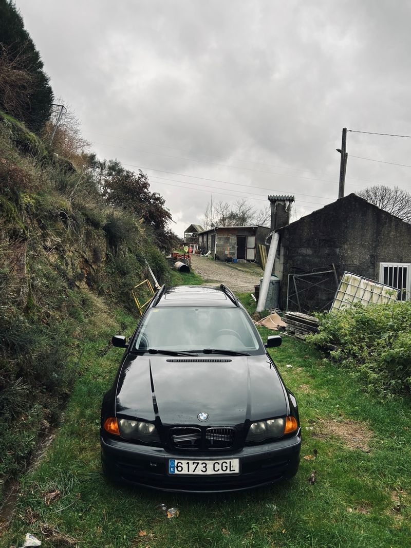 BMW Serie 3 1999 - foto 1