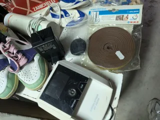 Lotto oggetti vari per mercatino