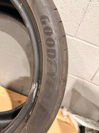 Neumáticos Goodyear Eagle F1 275/35 R19 100Y MO