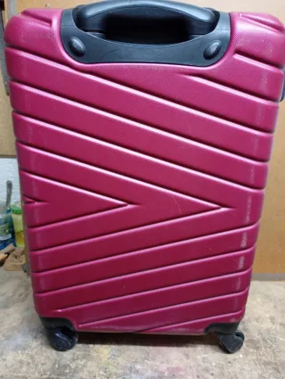 Maleta rosa con ruedas medidas 60x38x24