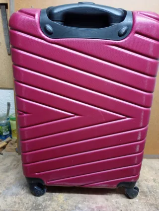 Maleta rosa con ruedas medidas 60x38x24