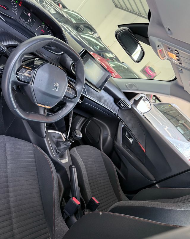 Peugeot 2008 Allure Pack BlueHDI 81kW