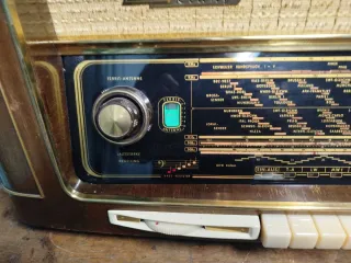 Radio Grundig válvulas vintage