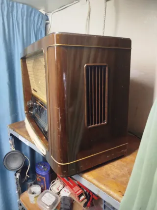 Radio Grundig válvulas vintage