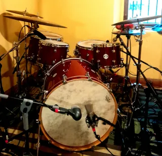 Batería Acústica DW Design Roja