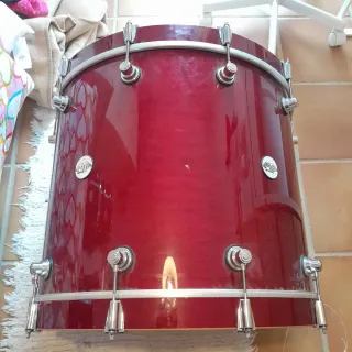 Batería Acústica DW Design Roja