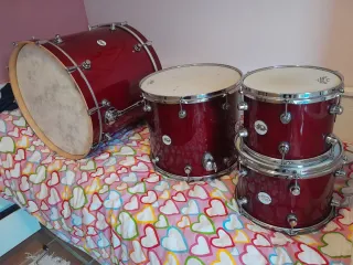 Batería Acústica DW Design Roja