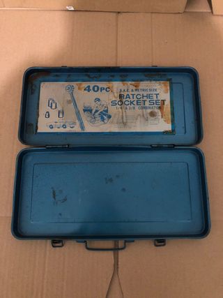 Caja de herramientas vintage