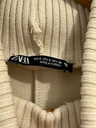 Chaleco de punto Zara