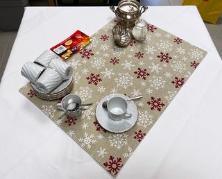 Centrotavola Fiocchi di Neve Beige e Rosso