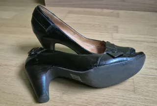 Zapatos de tacón Biviel marrones talla 38