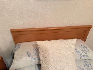 armario ,cómoda, mesilla ,cama 105 y lámpara inclu