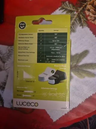 Sensor de movimiento exterior blanco