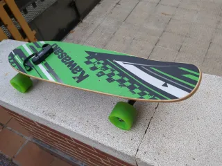 Monopatín Skate Eléctrico Kawasaki semi nuevo