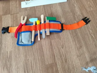 Cinturón de herramientas de madera para niños