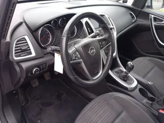 Opel Astra 2015