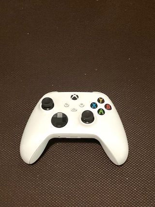 Xbox Series S Blanca + Mando y Cables
