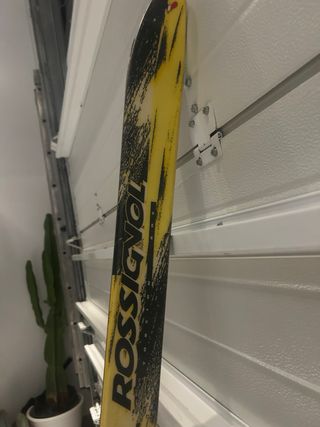 Esquís ROSSIGNOL con bastones
