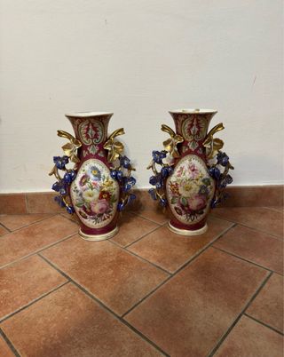 Coppia vasi in porcellana di Parigi