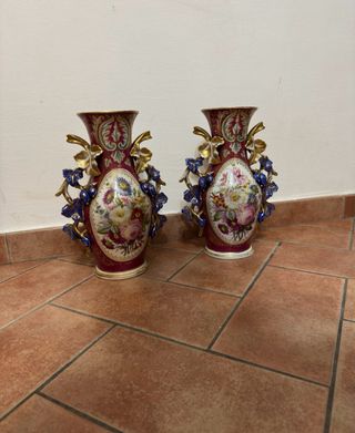Coppia vasi in porcellana di Parigi