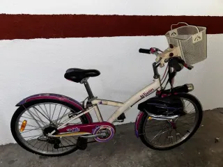 Bicicleta niña con cesta