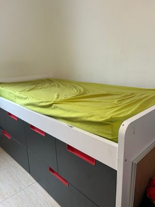 Cama juvenil con cajones