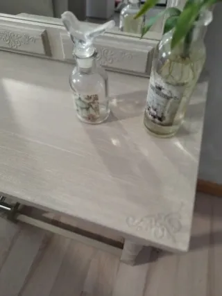 Mesilla de noche, auxiliar recibidor