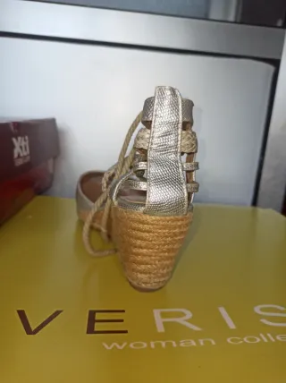 Sandalias doradas/plateadas mujer