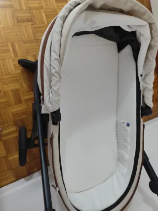 Prestige carrinho de bebé trio até 22 kg Chipolino