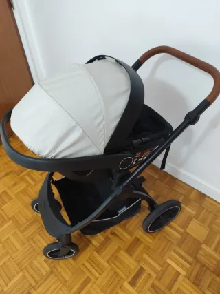 Prestige carrinho de bebé trio até 22 kg Chipolino