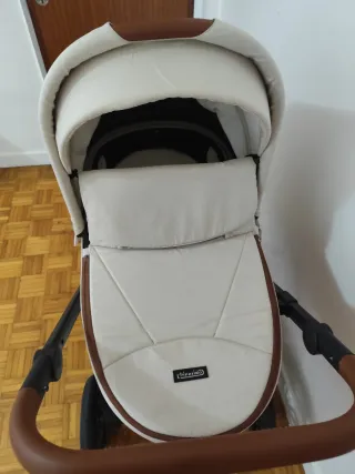 Prestige carrinho de bebé trio até 22 kg Chipolino