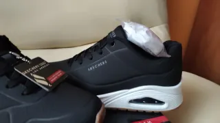 Skechers Street Los Ángeles Talla 40 Mujer